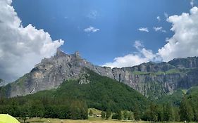 Pom Pom, 3 Bedroom Apt With Stunning Mountain Views-Samoens